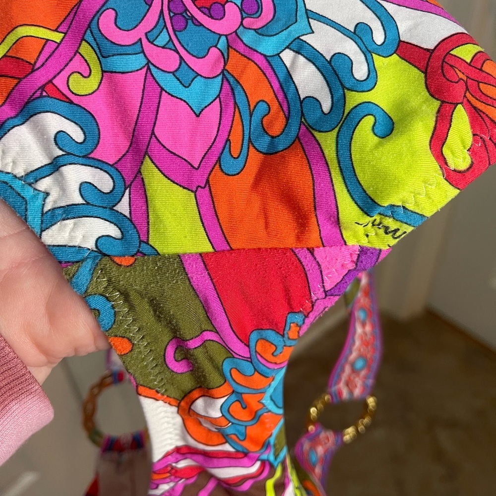 Trina Turk Fuji Flowers Vibrant Pink Tankini Bikini Gold Rings Size 10 - Picture 13 of 16